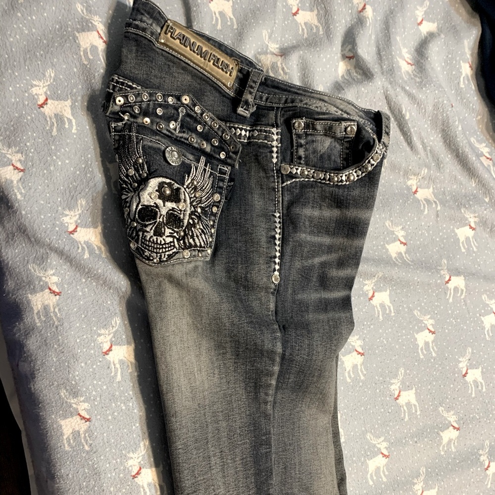 Plantinum Plush size 7 still in good condition
